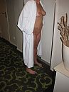 wachten op een hotellift, foto 768x1024, 2 reacties, 22 stemmen