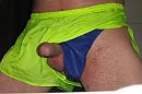 lekker rubber broekje, foto 517x344, 1 reacties, 2 stemmen