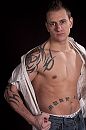 me, foto 683x1024, 1 reacties, 1 stemmen