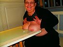 meine titten, foto 1287x965, 1 reacties, 19 stemmen