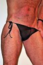 pik in rust in string, foto 680x1024, 1 reacties, 6 stemmen