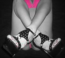 zwart/wit en roze, foto 2727x2448, 3 reacties, 16 stemmen