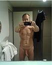 Alleen in een hotelletje, foto 390x486, 3 reacties, 13 stemmen