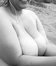 Beach babe, foto 891x1034, 0 reacties, 11 stemmen