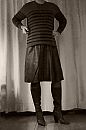 Men in skirt, foto 1200x1800, 0 reacties, 2 stemmen