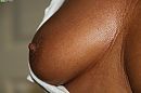Nipplecontest, foto 2304x1536, 2 reacties, 11 stemmen