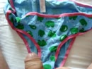Panty wanking (21), film 00:01:18, 3 reacties, 3 stemmen