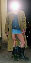 ....., foto 317x640, 1 reacties, 2 stemmen