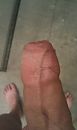 close up van afgeknepen pik, foto 1952x3264, 1 reacties, 1 stemmen