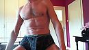 op bed, foto 1280x720, 2 reacties, 6 stemmen