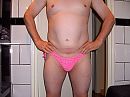 Bikini broekje dochter, foto 3264x2448, 6 reacties, 27 stemmen