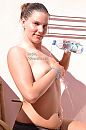 Bikini, foto 1080x1620, 6 reacties, 18 stemmen