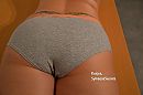 Grijze lingerie, foto 1620x1080, 6 reacties, 11 stemmen