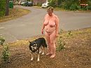 Iemand mee de hond uit laten, foto 640x480, 69 reacties, 289 stemmen