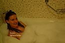 In bad, foto 1620x1080, 6 reacties, 11 stemmen