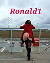 Lady in red serie, foto 637x808, 10 reacties, 42 stemmen