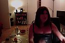 Lucy in rubber, foto 1080x720, 2 reacties, 4 stemmen