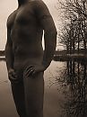 Moet hem warm houden, foto 2128x2832, 1 reacties, 1 stemmen