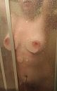 Onder de douche..., foto 1775x2817, 1 reacties, 42 stemmen