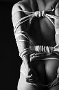 Rope on back, foto 533x800, 2 reacties, 17 stemmen