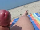 Spuiten op het strand, film 00:00:20, 7 reacties, 11 stemmen