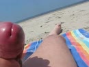 Spuiten op het strand, film 00:00:20, 6 reacties, 11 stemmen