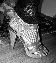 fishnets in heels, foto 714x800, 2 reacties, 8 stemmen