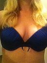 justme, foto 480x640, 42 reacties, 150 stemmen