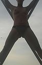 lekker hangen op' t strand, foto 361x558, 3 reacties, 41 stemmen