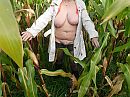 lekker in de mais mmmmmmmmmmm, foto 2048x1536, 5 reacties, 21 stemmen