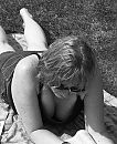 lekker in de tuin, foto 658x806, 9 reacties, 42 stemmen