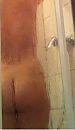 onder de douche, foto 194x332, 0 reacties, 6 stemmen