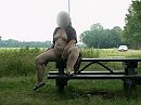 op un benkske, foto 1600x1200, 3 reacties, 47 stemmen