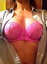 pink bra, foto 480x640, 15 reacties, 55 stemmen