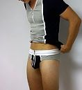 xxxx, foto 384x420, 1 reacties, 6 stemmen