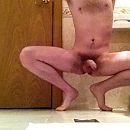 Hurkend, foto 480x480, 6 reacties, 9 stemmen