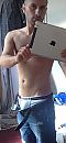 Ik, foto 681x1458, 1 reacties, 4 stemmen