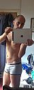 Ik, foto 573x1482, 3 reacties, 5 stemmen