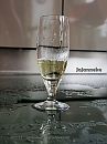 Jojanneke glas met plas, foto 3000x4000, 10 reacties, 67 stemmen