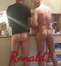 Samen aan de afwas.., foto 2496x2659, 12 reacties, 44 stemmen