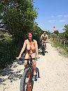 We and the fatboy's :-), foto 2448x3264, 29 reacties, 275 stemmen