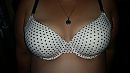 Welke van de 2 BH's is leuker?, foto 4000x2250, 5 reacties, 17 stemmen