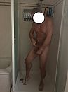 even scheren onder de douche, foto 960x1280, 1 reacties, 2 stemmen