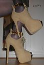 heels, foto 1098x1600, 2 reacties, 4 stemmen
