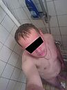 ik, foto 960x1280, 2 reacties, 9 stemmen