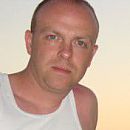 ikzelf, foto 176x176, 1 reacties, 2 stemmen