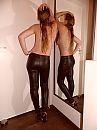 posing on mirror, foto 3000x4000, 39 reacties, 286 stemmen