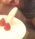 Banana blowjob, foto 960x1067, 2 reacties, 13 stemmen