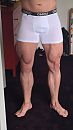 Beide benen op de grond, foto 720x1280, 1 reacties, 2 stemmen
