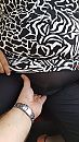In de bus even voelen, foto 2250x4000, 1 reacties, 18 stemmen
